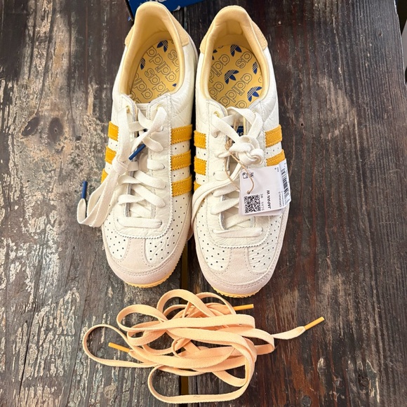 Adidas Japan Women’s 7.5 Retro Leather Sneakers New w/ Box - Picture 2 of 6